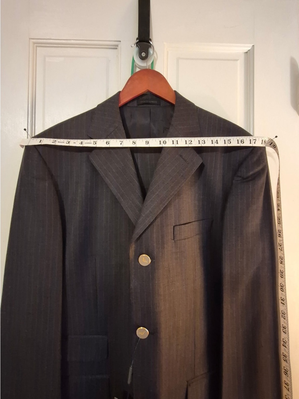 Giorgio Armani suite-blazer and pants - Picture 9 of 12